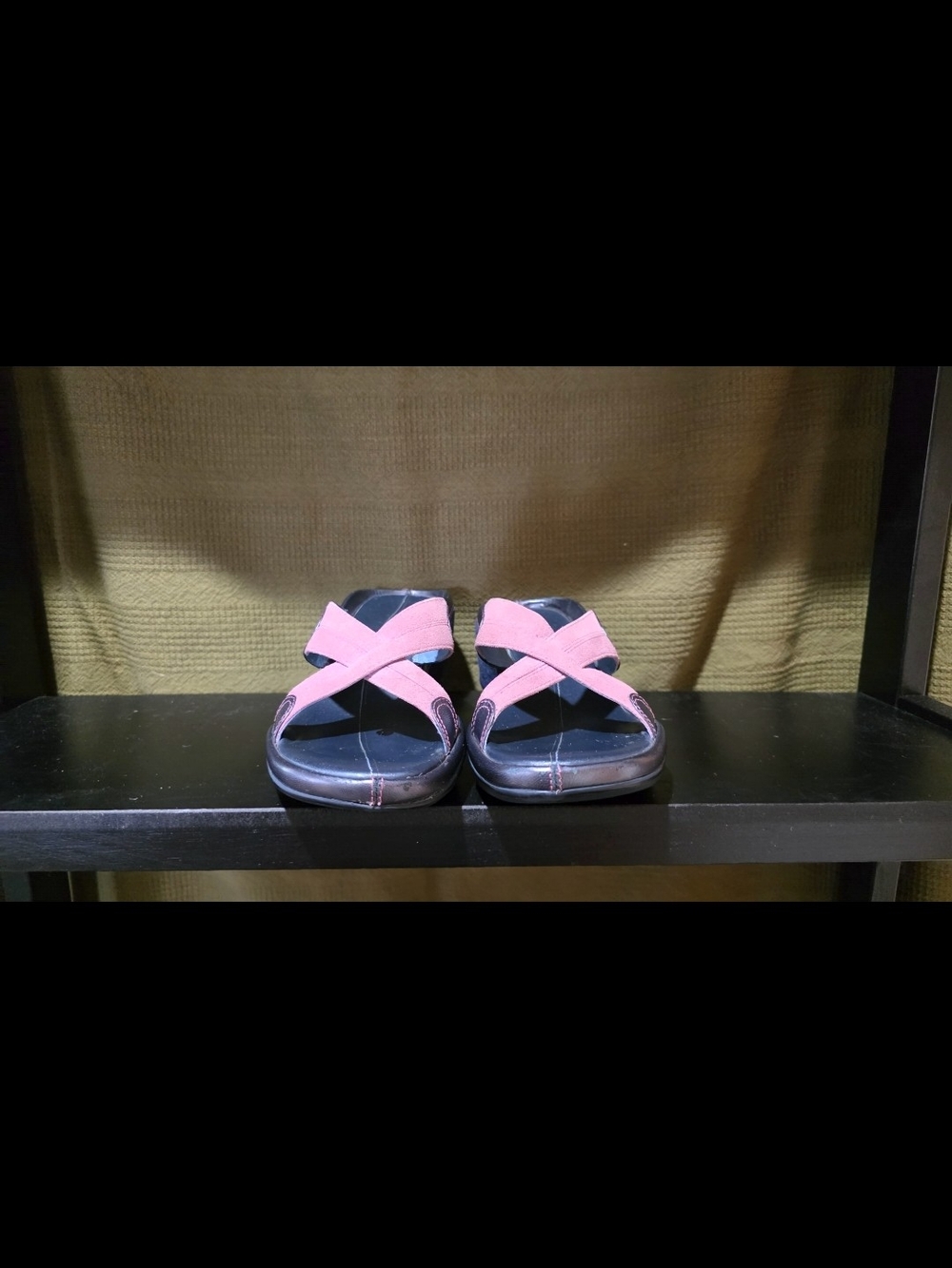Earth Pink Cross-Strap Women's Sandals